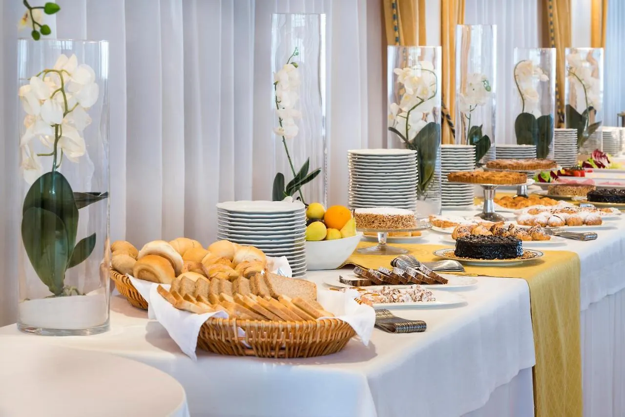 Sant Alphio Garden Hotel & Spa جيارديني ناكسوس