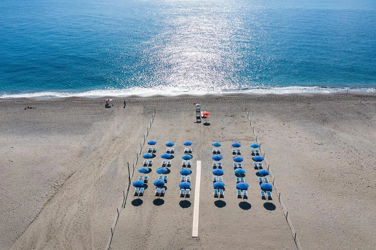 Sant Alphio Garden Hotel & Spa جيارديني ناكسوس 4*,